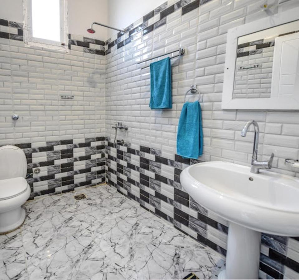 Nefertarie Guest House Луксор Екстер'єр фото