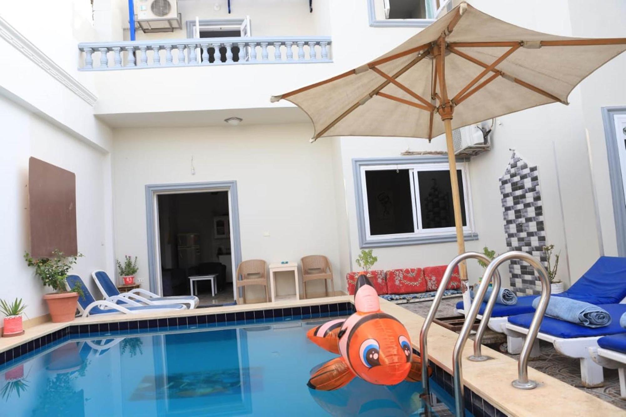 Nefertarie Guest House Луксор Екстер'єр фото