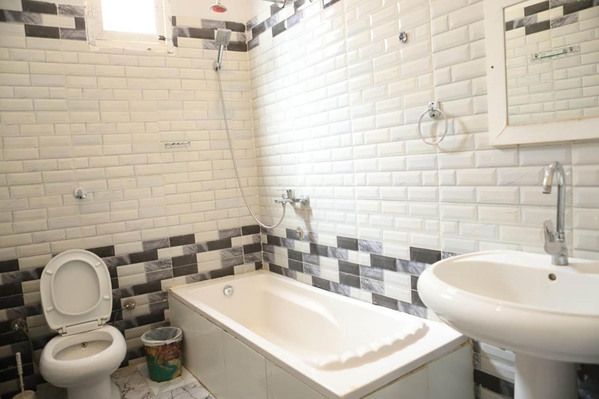 Nefertarie Guest House Луксор Екстер'єр фото