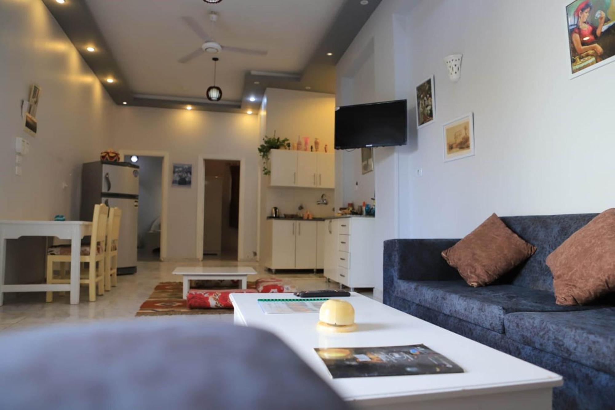 Nefertarie Guest House Луксор Екстер'єр фото
