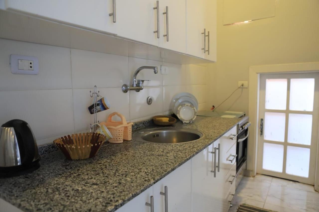 Nefertarie Guest House Луксор Екстер'єр фото
